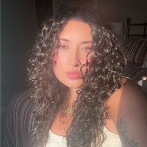 Meet your Posher, Kamylla